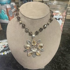 Flower necklace